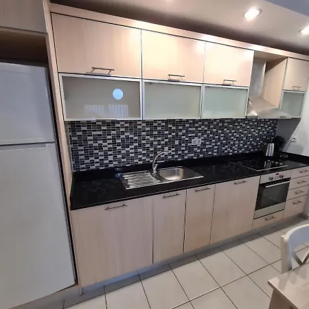 Lovely 2-bed In - Ilica * Side